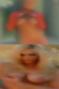 Pissing pussy wife in husband.